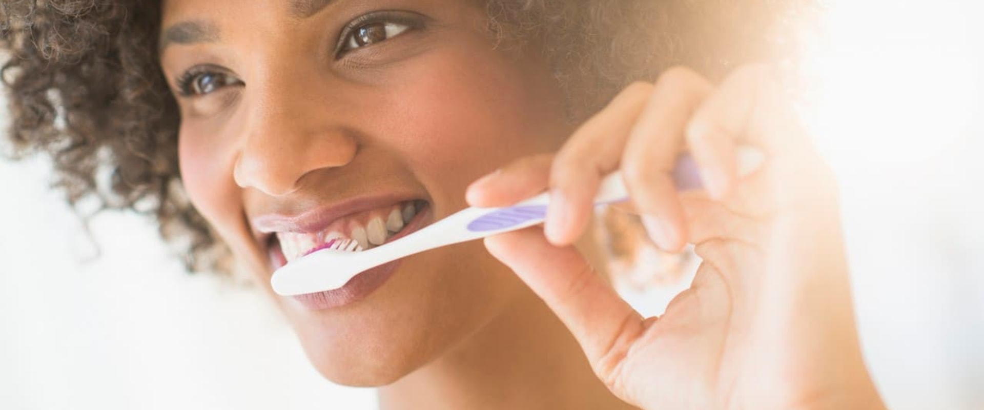 Whitening Toothpaste Ingredients: An Informative Overview